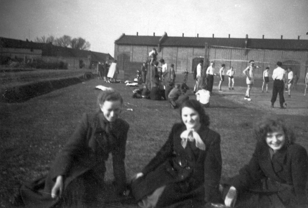 boisko w Zbiersku lata pięćdziesiąte